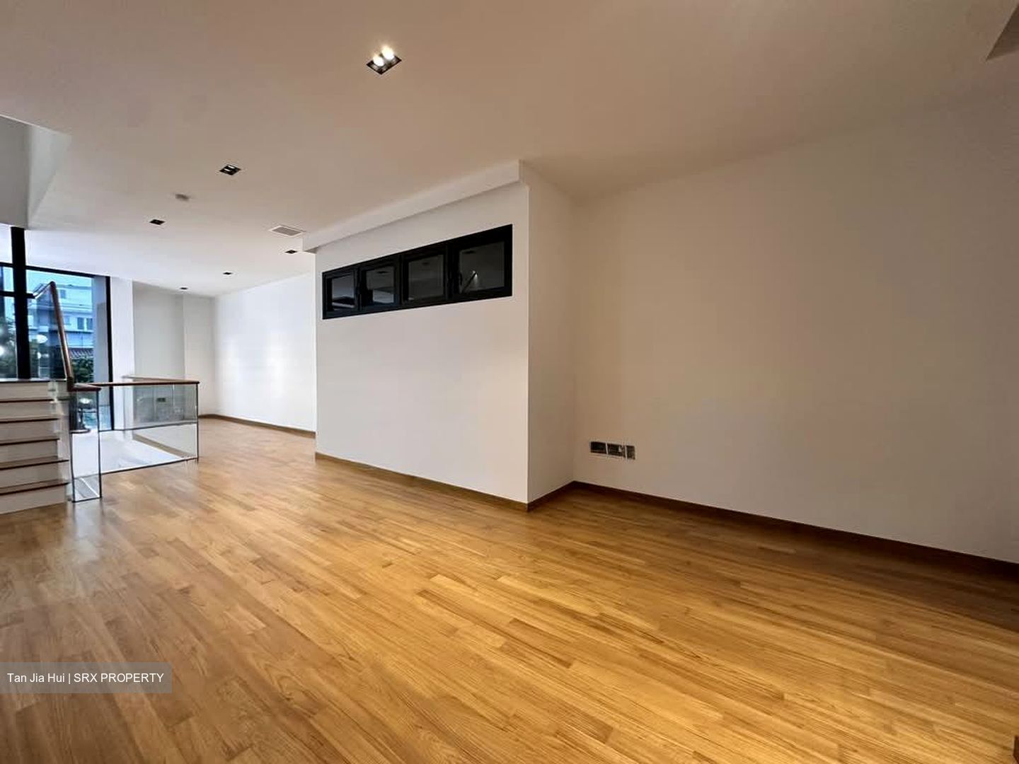 Sembawang Straits Estate (D27), Terrace #569125761